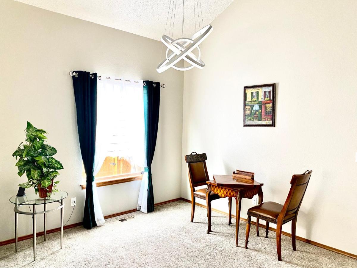 Artsy Home Close To Usafa With Fireplace And Patio 科罗拉多斯普林斯 外观 照片