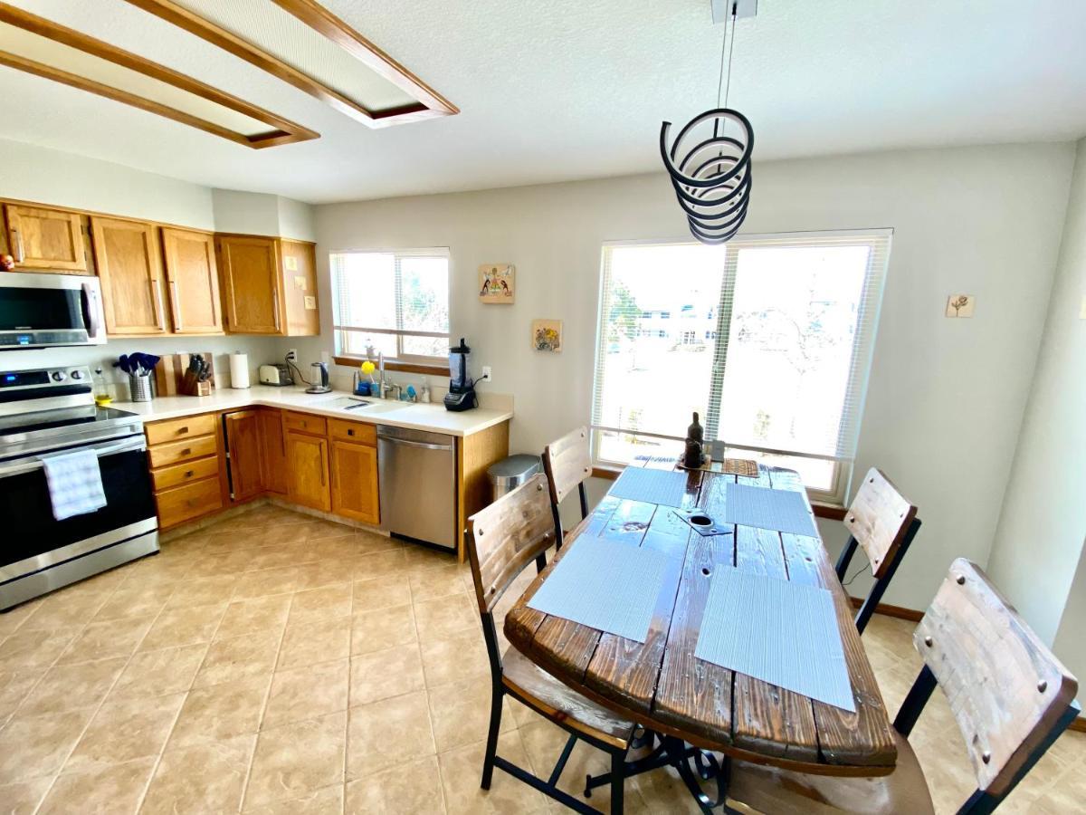 Artsy Home Close To Usafa With Fireplace And Patio 科罗拉多斯普林斯 外观 照片